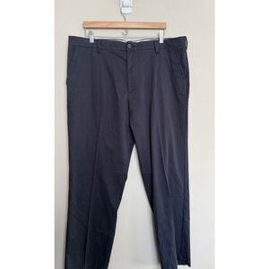 Dockers Easy Classic Fit Khaki Stretch Pants 40 x 32 Navy Blue Flat Front NWT